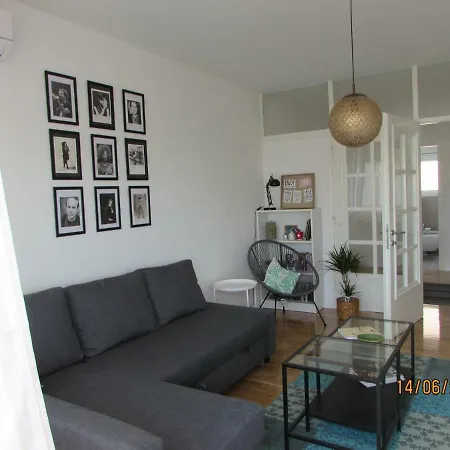 Pearl Apartment *