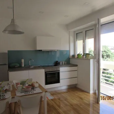 Pearl Apartment